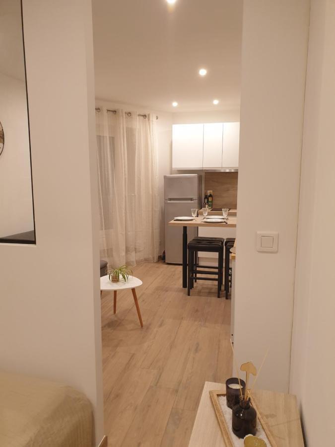 Charmant Studio Avec Coin Nuit - Vieille Ville Climatise Menton Exterior foto